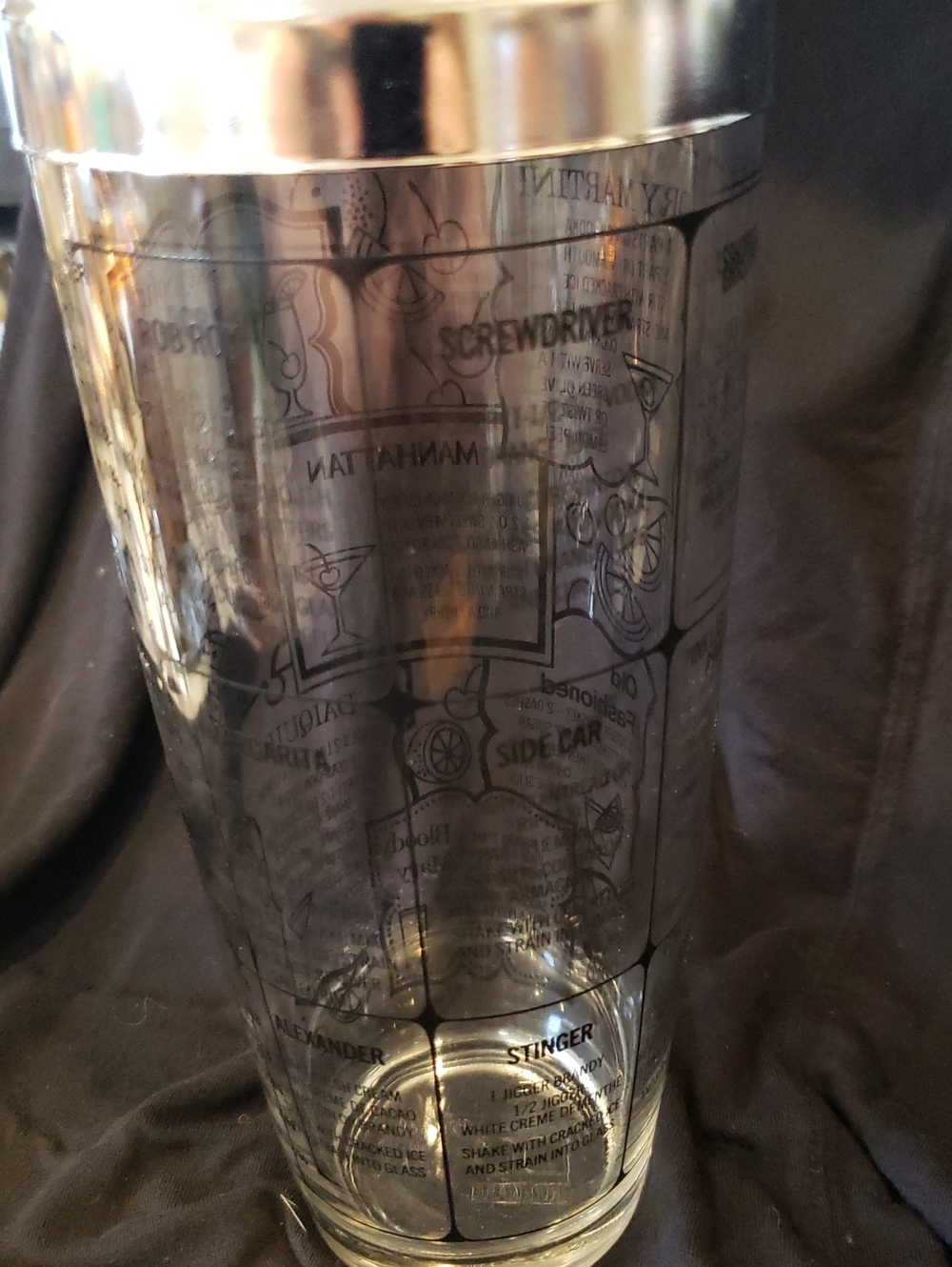 Vintage Mid-Century Modern Irvinware Glass Cocktail Shaker - Picture 13 of 15